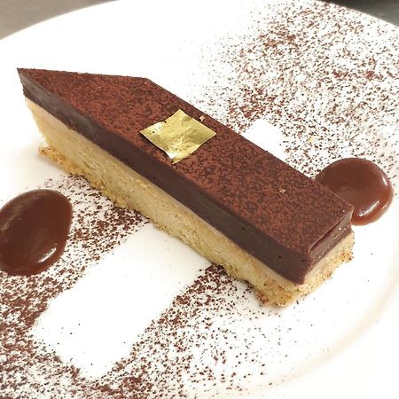 Magpies Restaurant With Rooms Хорнкасъл Екстериор снимка